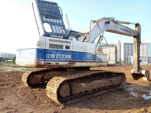 安徽出售转让二手12033小时2009年中联重科ZE230E挖掘机