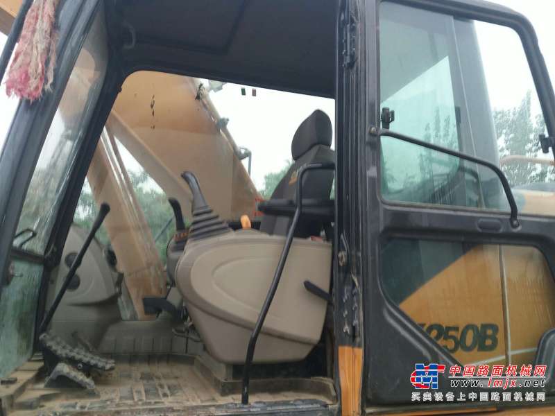 陕西出售转让二手3000小时2012年凯斯CX210B挖掘机