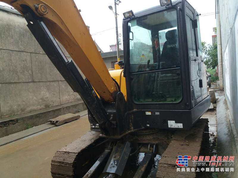 陕西出售转让二手1750小时2015年三一重工SY55C挖掘机