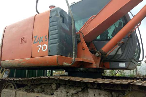 辽宁出售转让二手9800小时2009年日立ZX70挖掘机