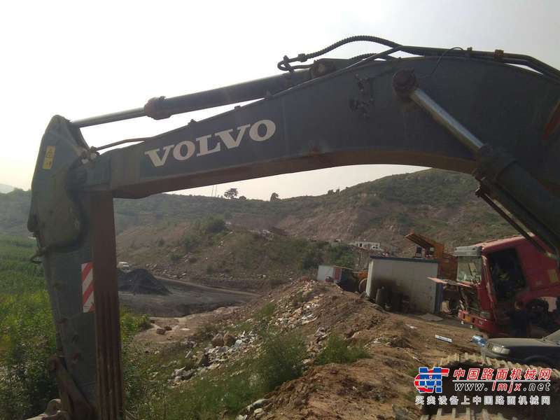 山西出售转让二手8000小时2011年沃尔沃EC460BLC挖掘机