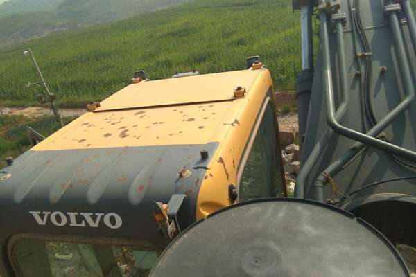 山西出售转让二手8000小时2011年沃尔沃EC460BLC挖掘机