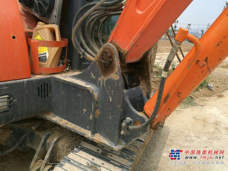 河南出售转让二手6808小时2011年斗山DH60挖掘机