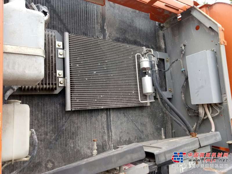 辽宁出售转让二手18000小时2009年日立ZX240挖掘机