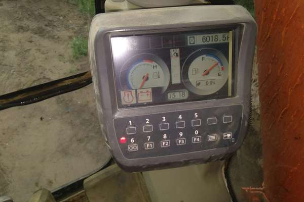山西出售转让二手6000小时2010年日立ZX240挖掘机