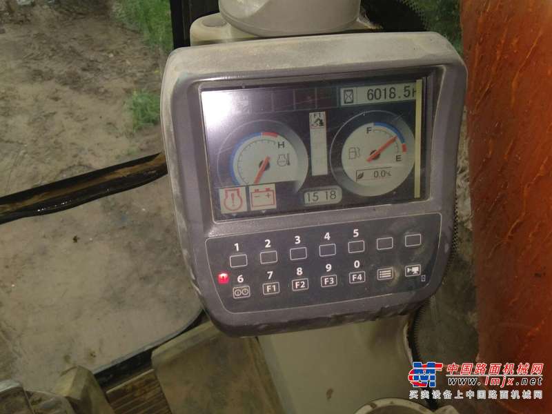 山西出售转让二手6000小时2010年日立ZX240挖掘机