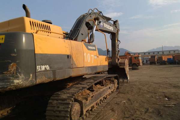 山西出售转让二手9000小时2013年沃尔沃EC380DL挖掘机