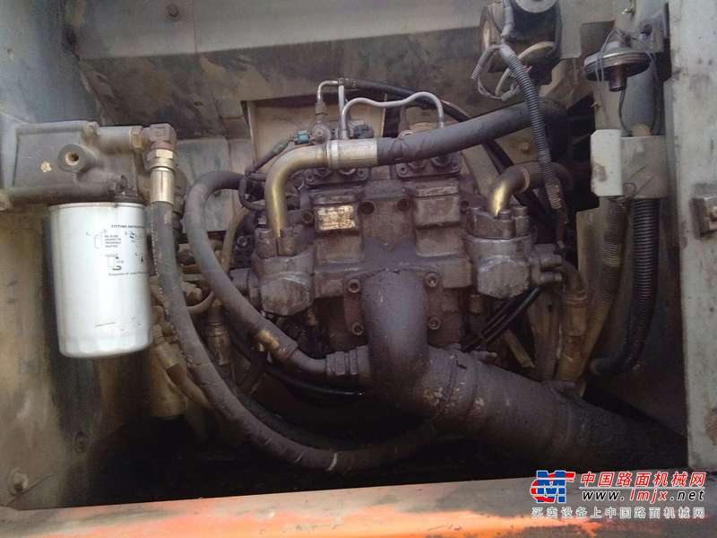 山西出售转让二手8000小时2006年日立ZX200挖掘机