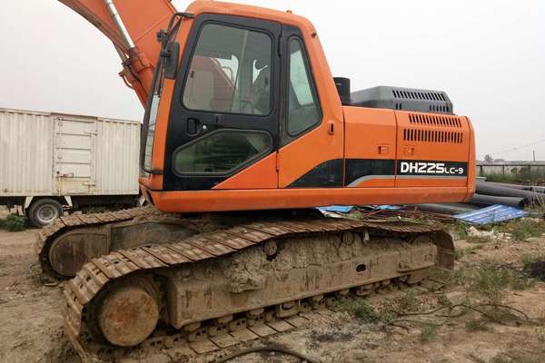 辽宁出售转让二手8350小时2011年斗山DH225LC挖掘机