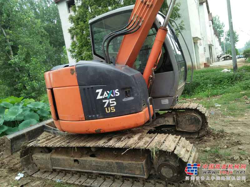 陕西出售转让二手4400小时2011年日立EX75UR挖掘机