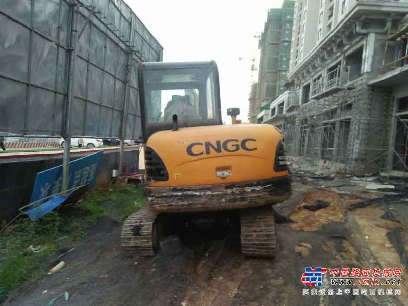 陕西出售转让二手8000小时2012年江麓CN65E挖掘机