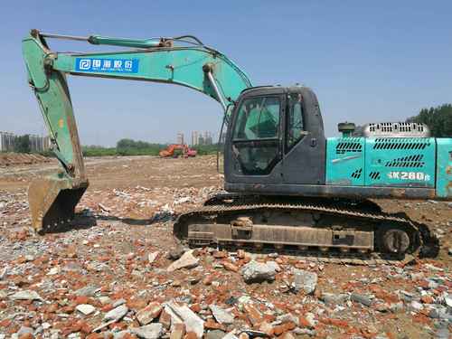 河南出售转让二手6450小时2010年神钢SK210LC挖掘机