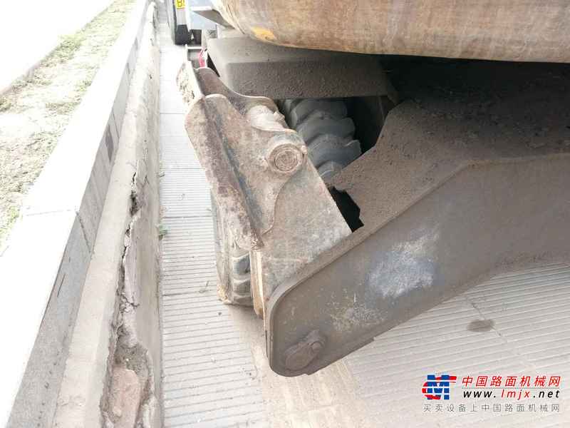 辽宁出售转让二手8000小时2010年宝鼎轮挖WYL65挖掘机