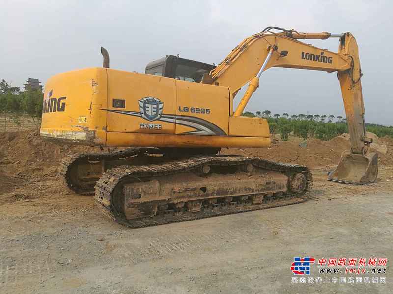 河南出售转让二手7900小时2010年龙工LG6235挖掘机