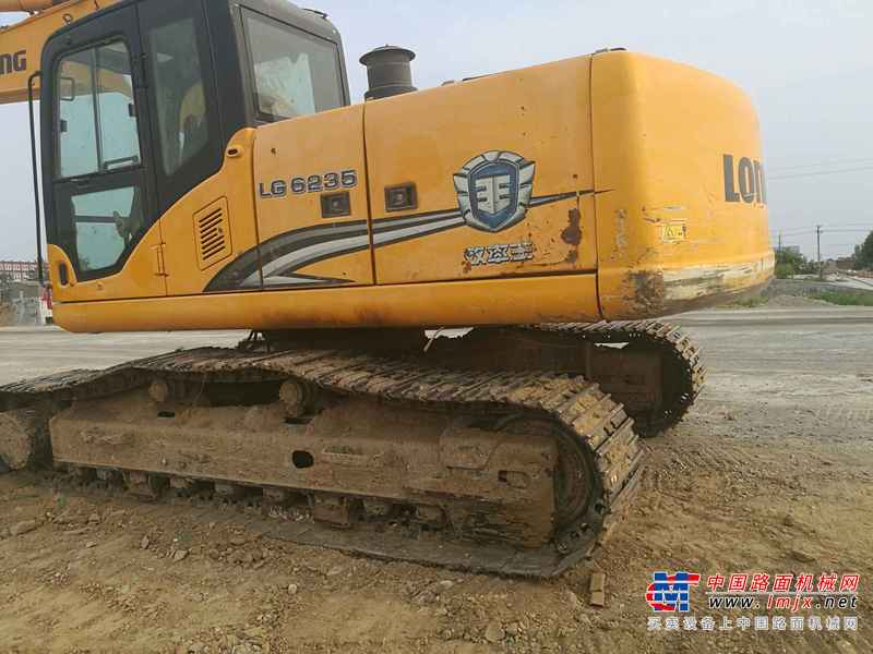 河南出售转让二手7900小时2010年龙工LG6235挖掘机