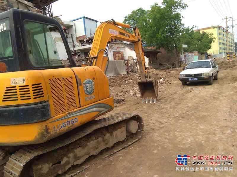 山西出售转让二手8000小时2007年龙工LG6060D挖掘机