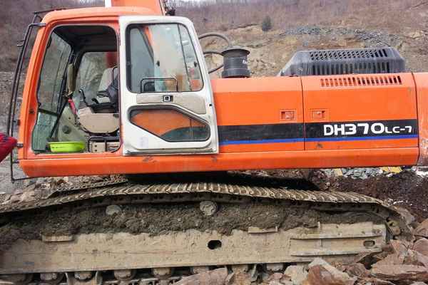 辽宁出售转让二手10000小时2010年斗山DH370LC挖掘机