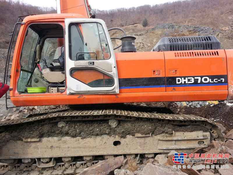 辽宁出售转让二手10000小时2010年斗山DH370LC挖掘机