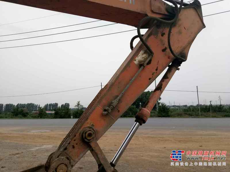 辽宁出售转让二手16000小时2005年日立ZAXIS200挖掘机