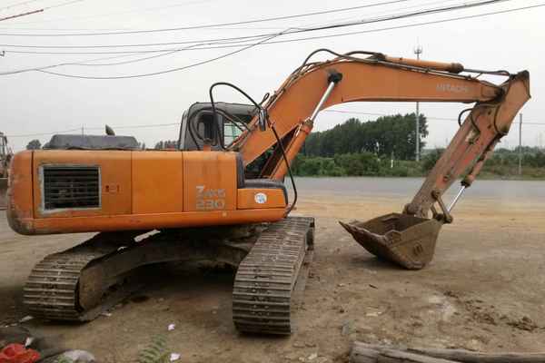 辽宁出售转让二手16000小时2005年日立ZAXIS200挖掘机