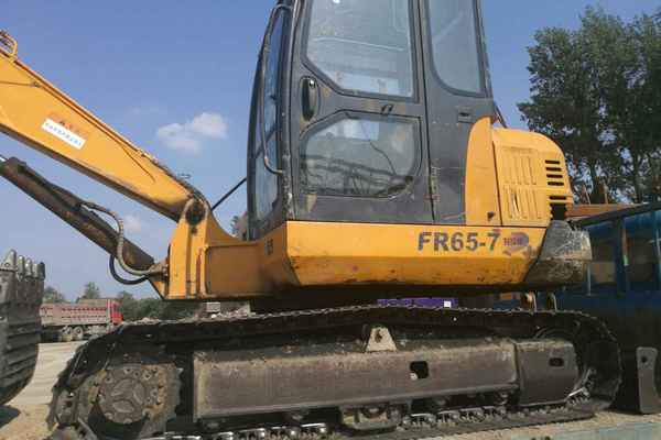 河南出售转让二手7680小时2010年福田雷沃FR65挖掘机