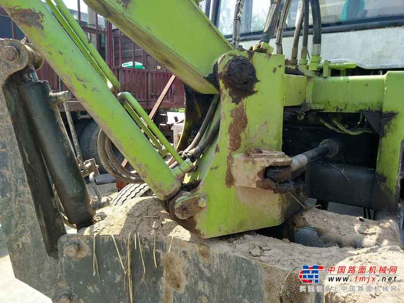 河南出售转让二手1000小时2011年犀牛重工轮挖XNW44180挖掘机