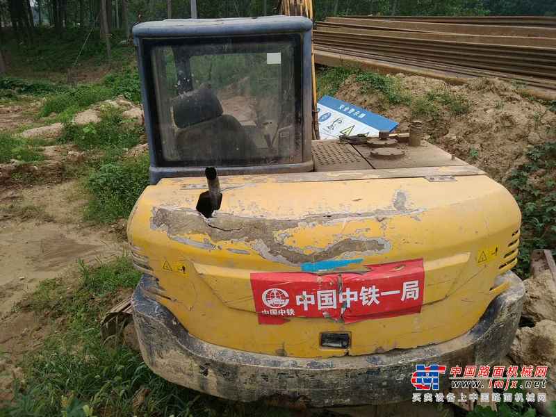 河南出售转让二手8500小时2010年福田雷沃FR85挖掘机