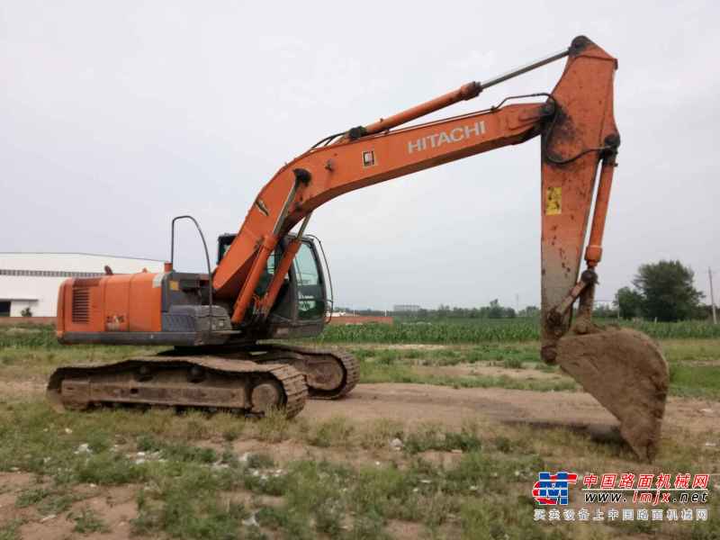 辽宁出售转让二手8000小时2010年日立ZX200挖掘机