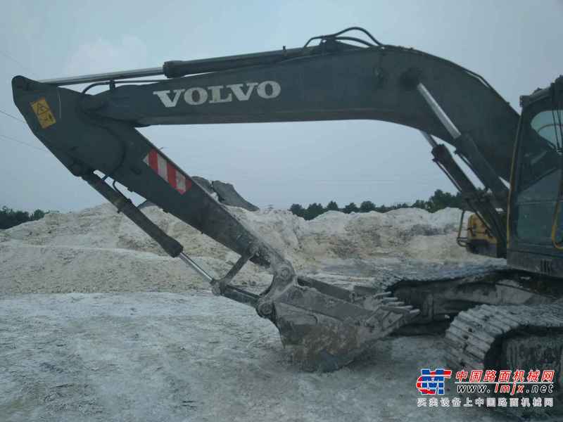河南出售转让二手17372小时2007年沃尔沃EC210B挖掘机