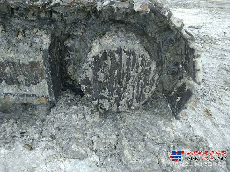 河南出售转让二手17372小时2007年沃尔沃EC210B挖掘机