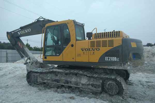 河南出售转让二手17372小时2007年沃尔沃EC210B挖掘机