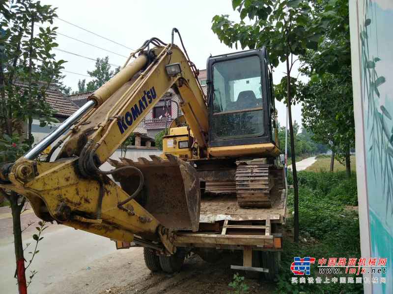 河南出售转让二手5712小时2011年小松PC70挖掘机
