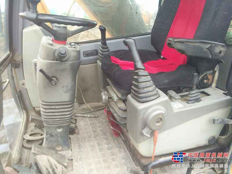 山西出售转让二手9000小时2009年现代轮挖R210W挖掘机