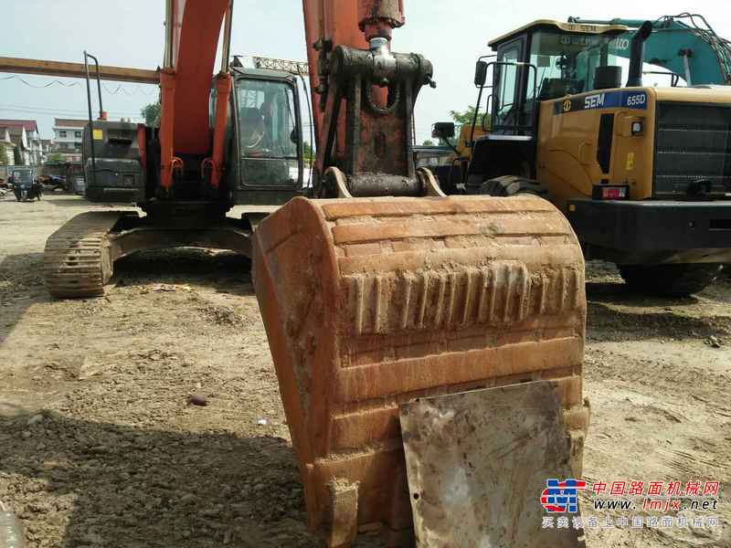 陕西出售转让二手10000小时2009年日立ZX240挖掘机