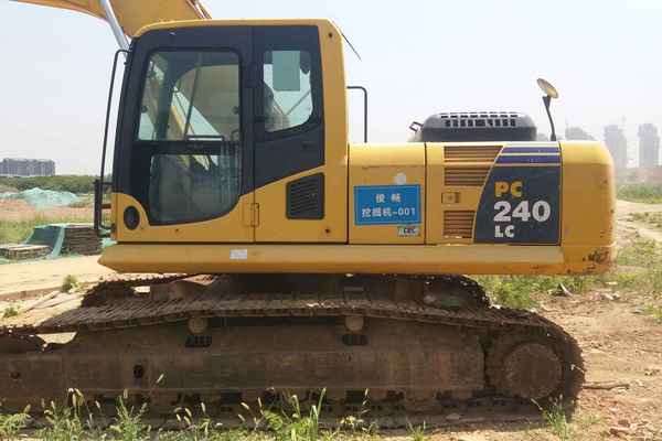 陕西出售转让二手6400小时2010年小松PC240LC挖掘机