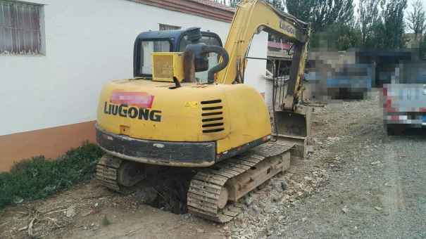 内蒙古出售转让二手10000小时2009年柳工CLG908C挖掘机