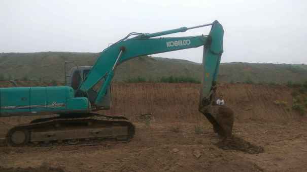 安徽出售转让二手21400小时2008年神钢SK200挖掘机