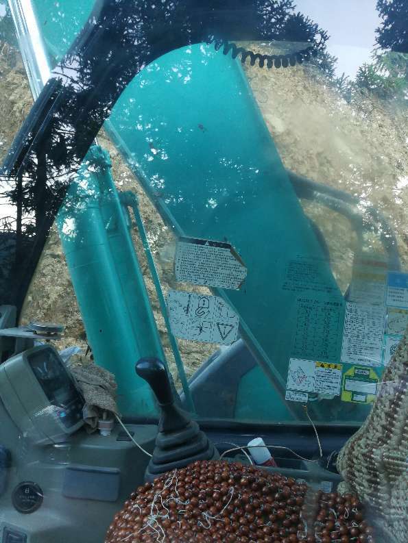 四川出售转让二手11325小时2004年神钢SK130UR挖掘机