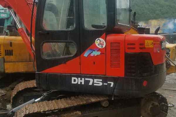 贵州出售转让二手4500小时2010年斗山DX60挖掘机