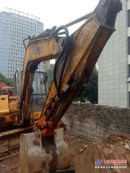 江西出售转让二手8000小时2011年徐工XE60挖掘机