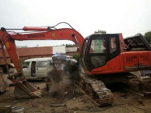 黑龙江出售转让二手2000小时2011年恒特重工HT135挖掘机