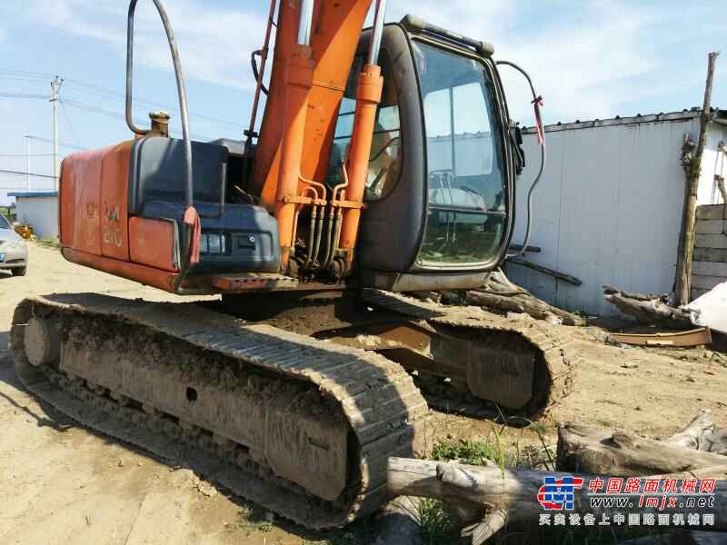 山西出售转让二手8600小时2010年日立ZX120挖掘机