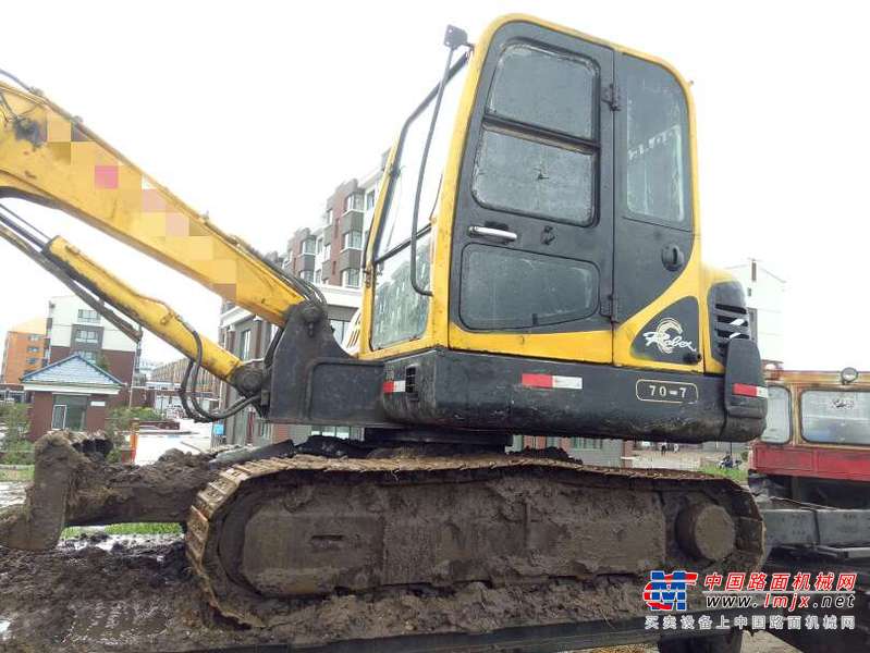 黑龙江出售转让二手17600小时2008年现代R60挖掘机