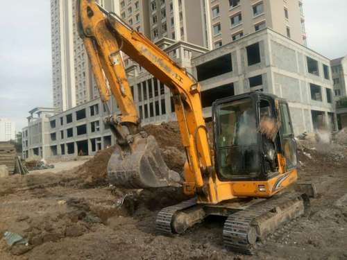 山西出售转让二手8000小时2010年龙工LG6065挖掘机