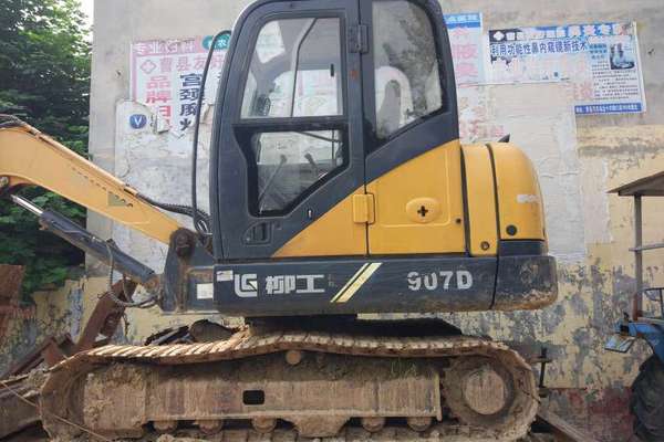 山东出售转让二手3500小时2013年柳工CLG907D挖掘机