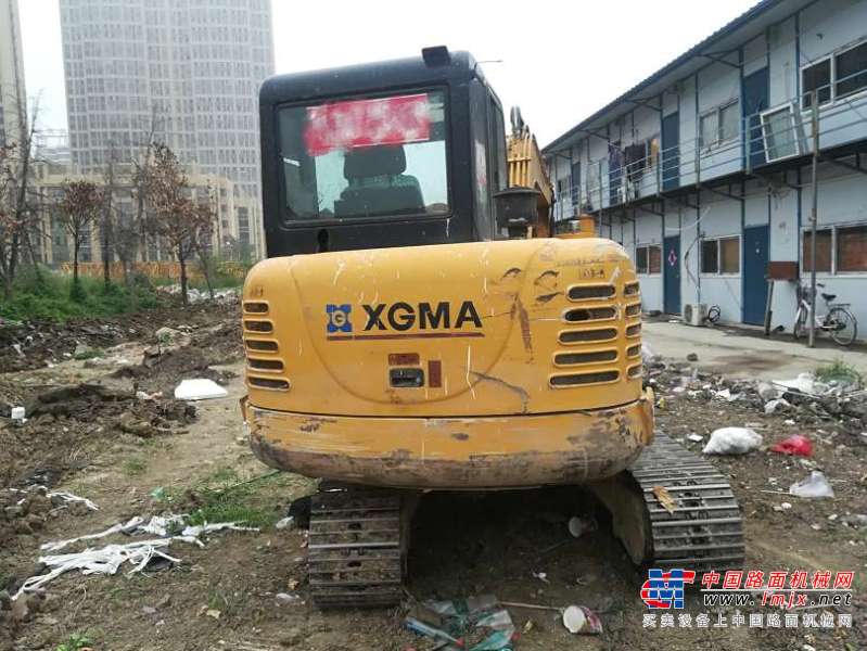 安徽出售转让二手6800小时2012年厦工XG806挖掘机