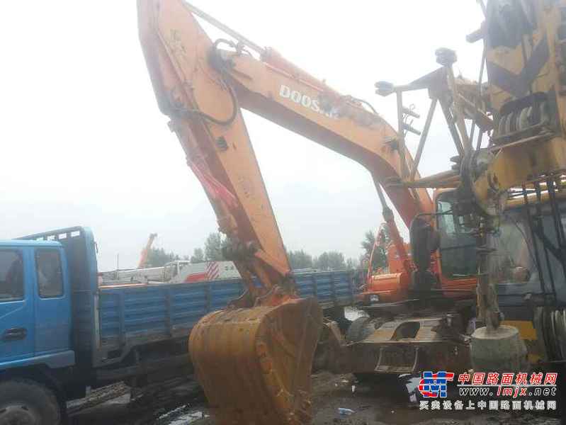 山西出售转让二手9000小时2007年斗山轮挖DH210W挖掘机