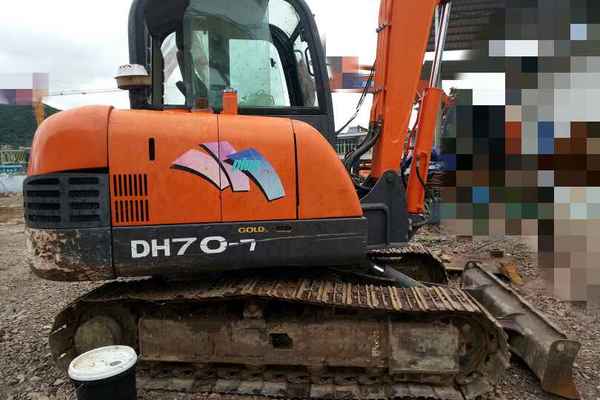贵州出售转让二手8890小时2010年斗山DH60挖掘机