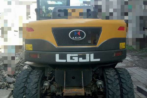 辽宁出售转让二手3200小时2014年临工金利轮挖LG680BM挖掘机