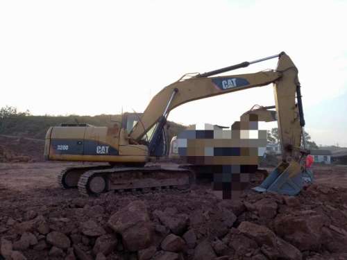 江西出售转让二手6000小时2012年卡特彼勒320D挖掘机